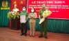 Thường trực Tỉnh uỷ trao Thư khen cho lực lượng Công an Phú Yên về thành tích đấu tranh, khám phá chuyên án khai thác rừng trái phép